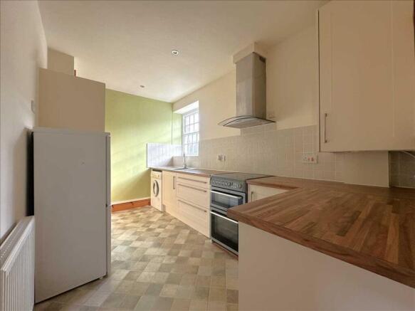 2 bed Flat for sale Image 6