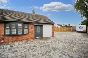 17, Sandringham Close, Wigan WN5 9EZ