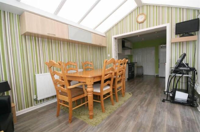 CONSERVATORY / DINER