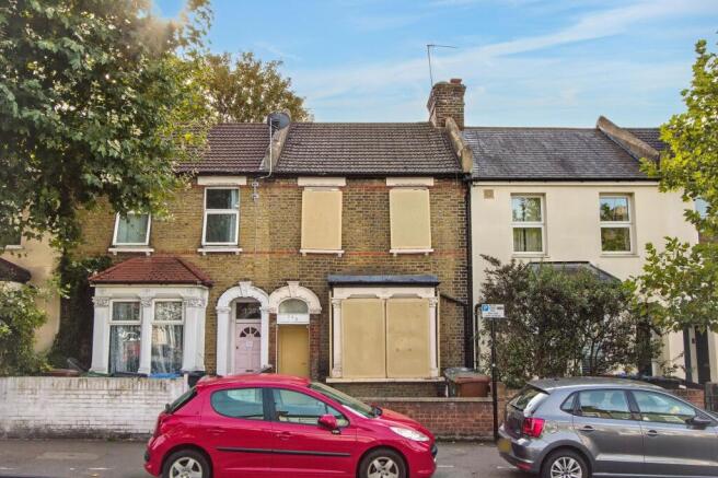 175 Cann Hall Road, London E11 3NJ