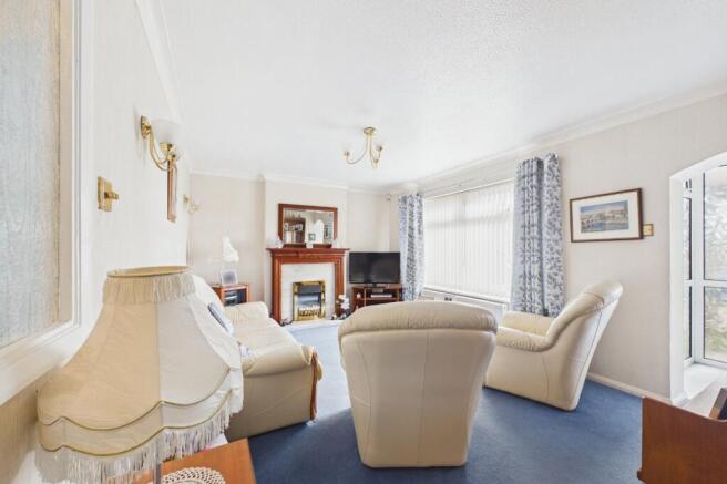 Farnham Croft, Leeds, West Yorkshire, LS14 photo 4