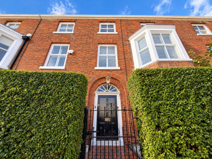 Beach Street, Lytham St. Annes, FY8