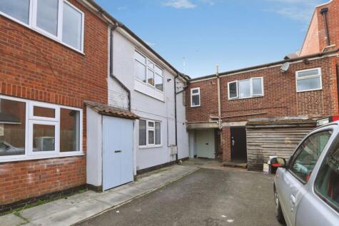 Harvest Court, Bourne, PE10