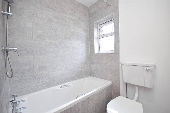 1 bed House Share to rent Image 7