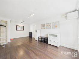 Flat 3, 162 Southview, Oakleigh Road South, New Southgate, London N11 1HE