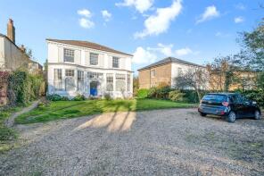Flat 3, 30, Thornton Hill, London SW19 4HS