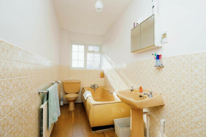 Photo 10