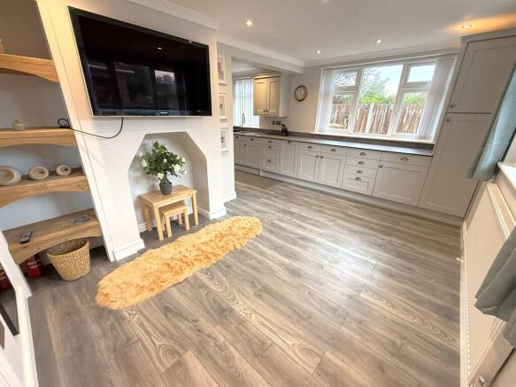 KITCHEN 2
