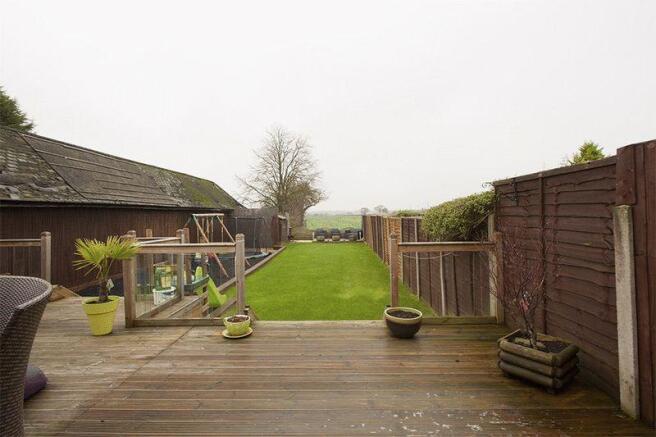 Patio & Lawn