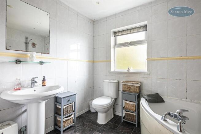 3 bed Semi-Detached for sale Image 9