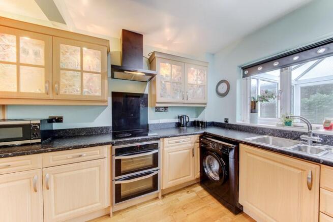 Kitchen & Dining Room