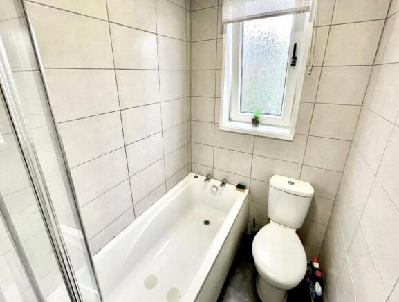 4 bed Terraced for sale Image 11