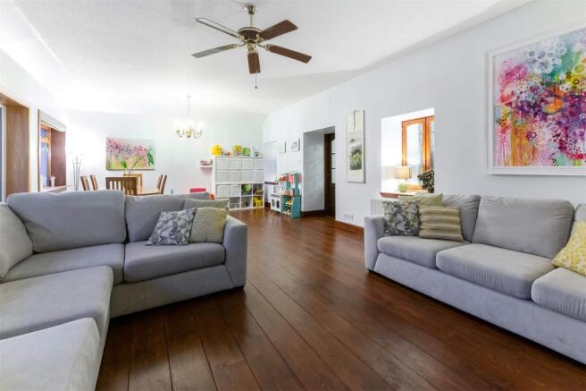 Family Room 1