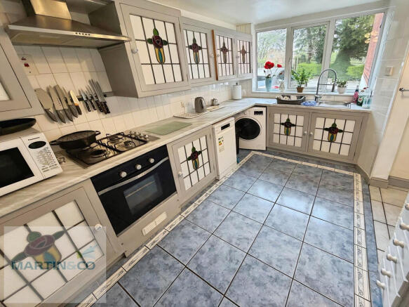 7adf37b7-WhatsApp...