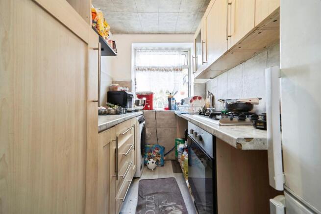 3 bed Semi-Detached for sale Image 5