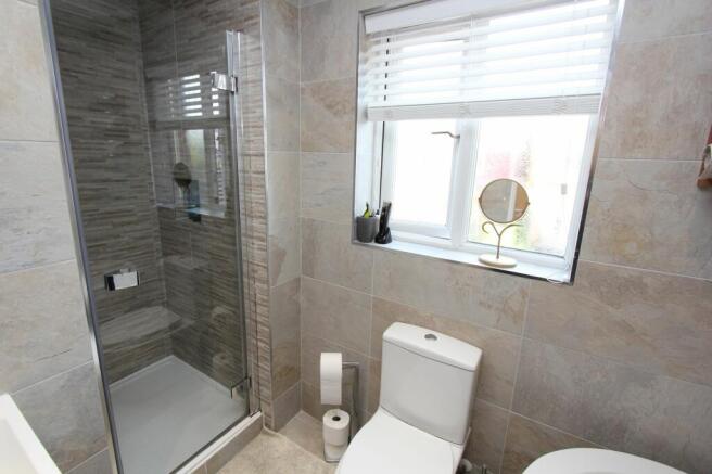 Family Bathroom/WC