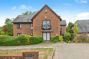 8, Old Parsonage Court, Winchester SO21 2EP