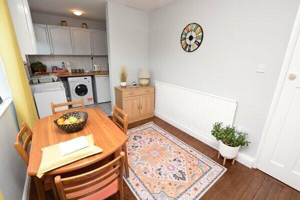 dining/kitchen