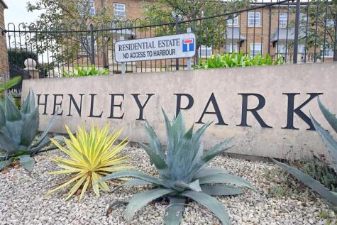 Auckland Quay, Eastbourne