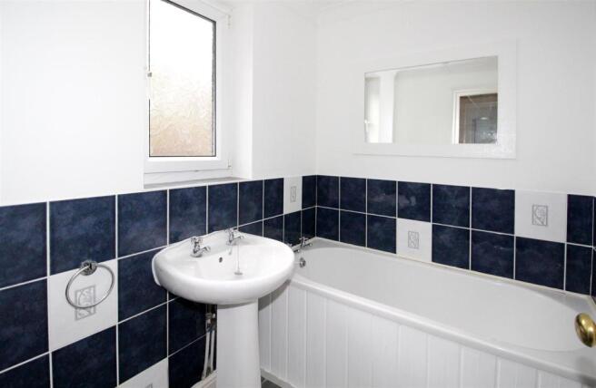 10005_Swaythorpe Cot