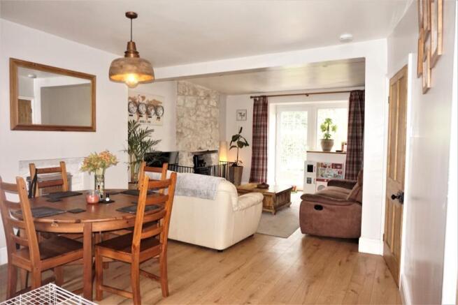 Lounge / Dining Room