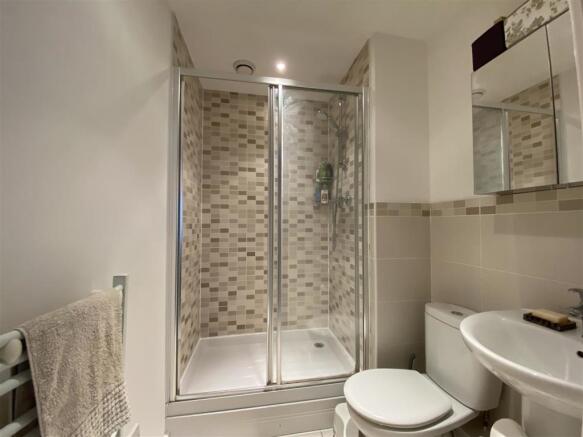 En-Suite Shower