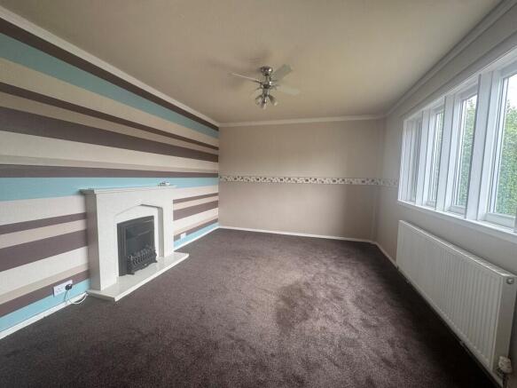 3 bed Semi-Detached to rent Image 12
