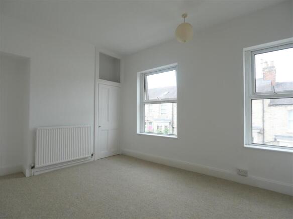 2 bed Terraced for sale Image 9