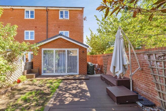 Dodd Road, Watford photo 4