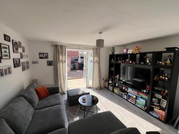 Lounge/Dining Room