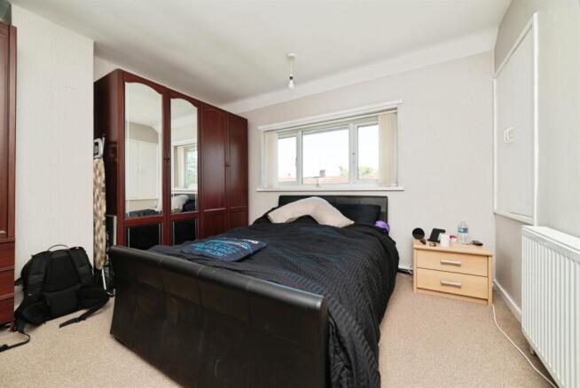3 bed Terraced for sale Image 10