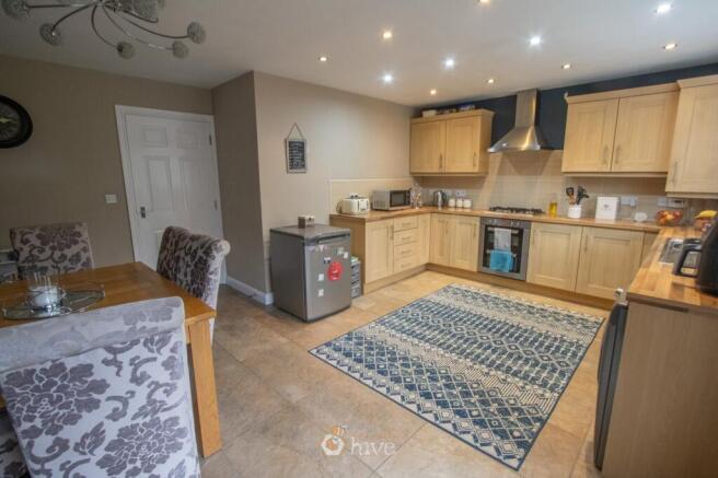 4 bed Detached for sale Image 2