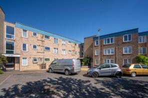 42, Thornton Court, Girton CB3 0NS