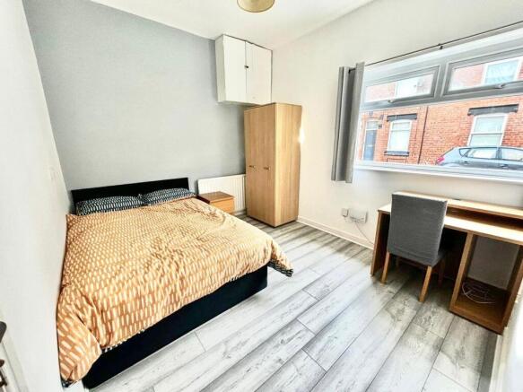 3 bed House to rent Image 4