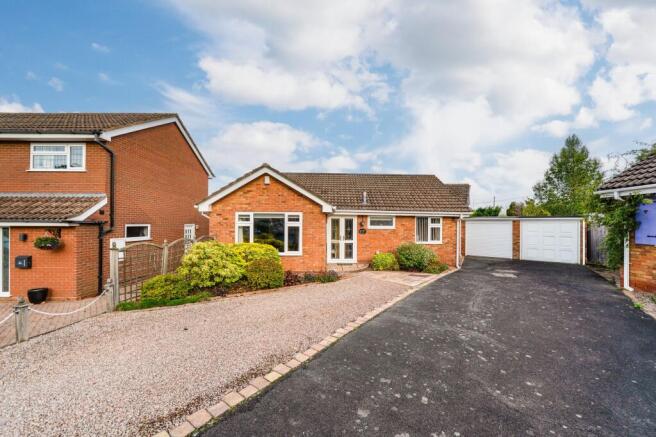 3-bed detached on Mallards Close, Alveley, WV15, £350,000