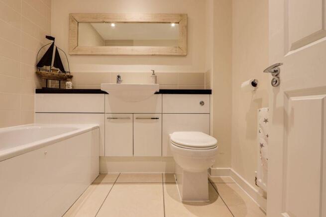 Bathroom (Bathroom)