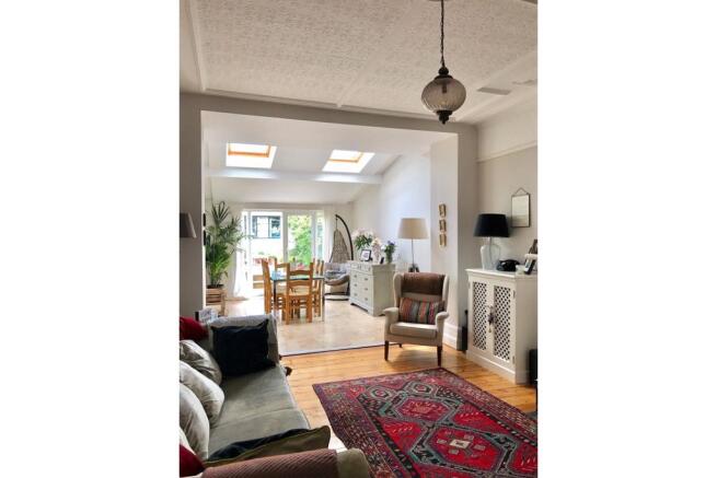 Lounge/Dining Room