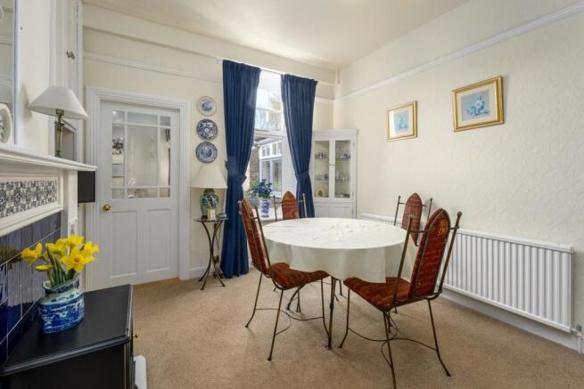 Dining Room-2.jpg