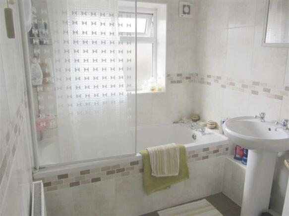RE-FITTED BATHROOM