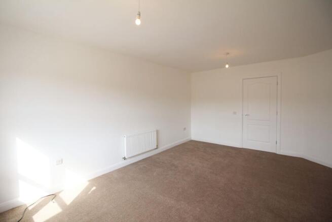 4 bed Terraced to rent Image 12