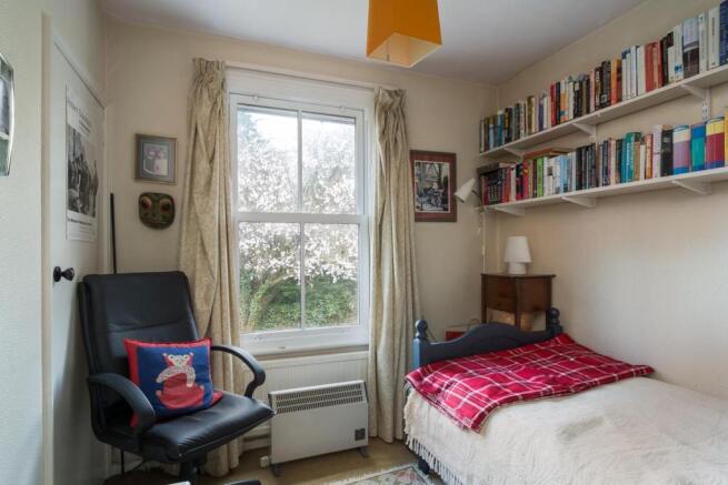 Spare bedroom.jpg