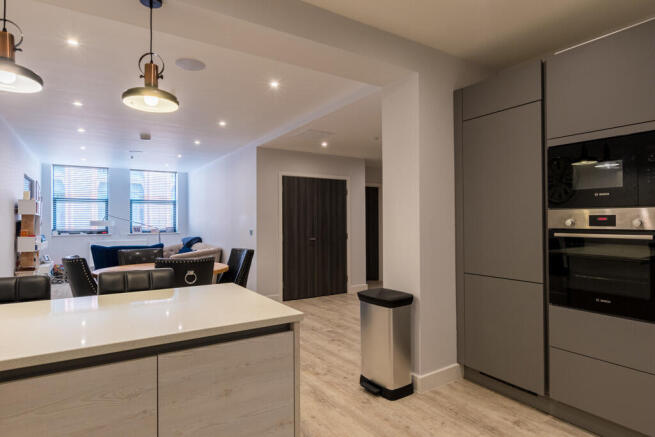 2 bed Flat to rent Image 9