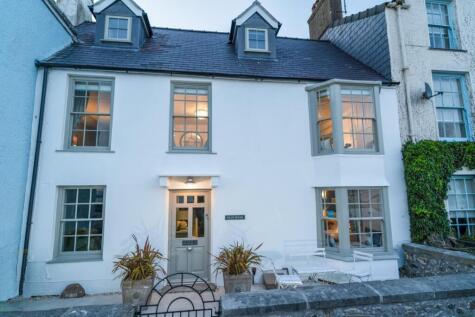 West End, Beaumaris
