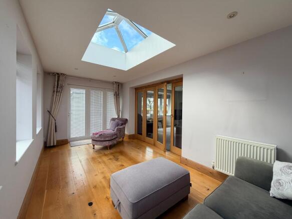 3 bed Detached for sale Image 10