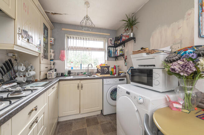 4 bed Terraced for sale Image 5