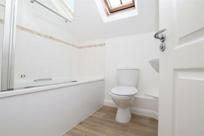 Bathroom.JPG
