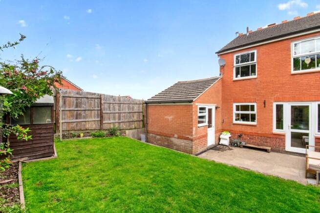 3 bed Semi-Detached for sale Image 8