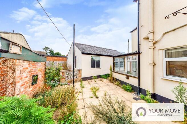 Outside, Gardens & O