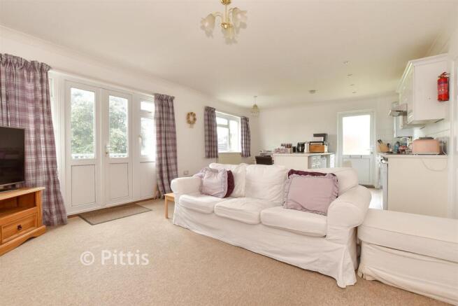 Kitchen/ Living Area