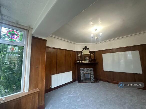 3 bed Semi-Detached to rent Image 6